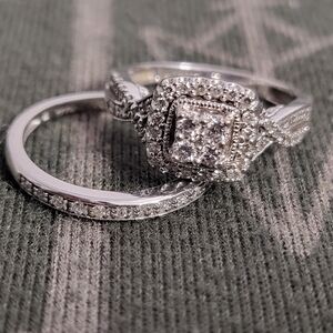 Elegant Silver Diamond Ring Set